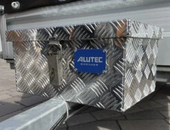 Deichselbox Inkl. Befestigungsset, ALUTEC-MÜNCHEN